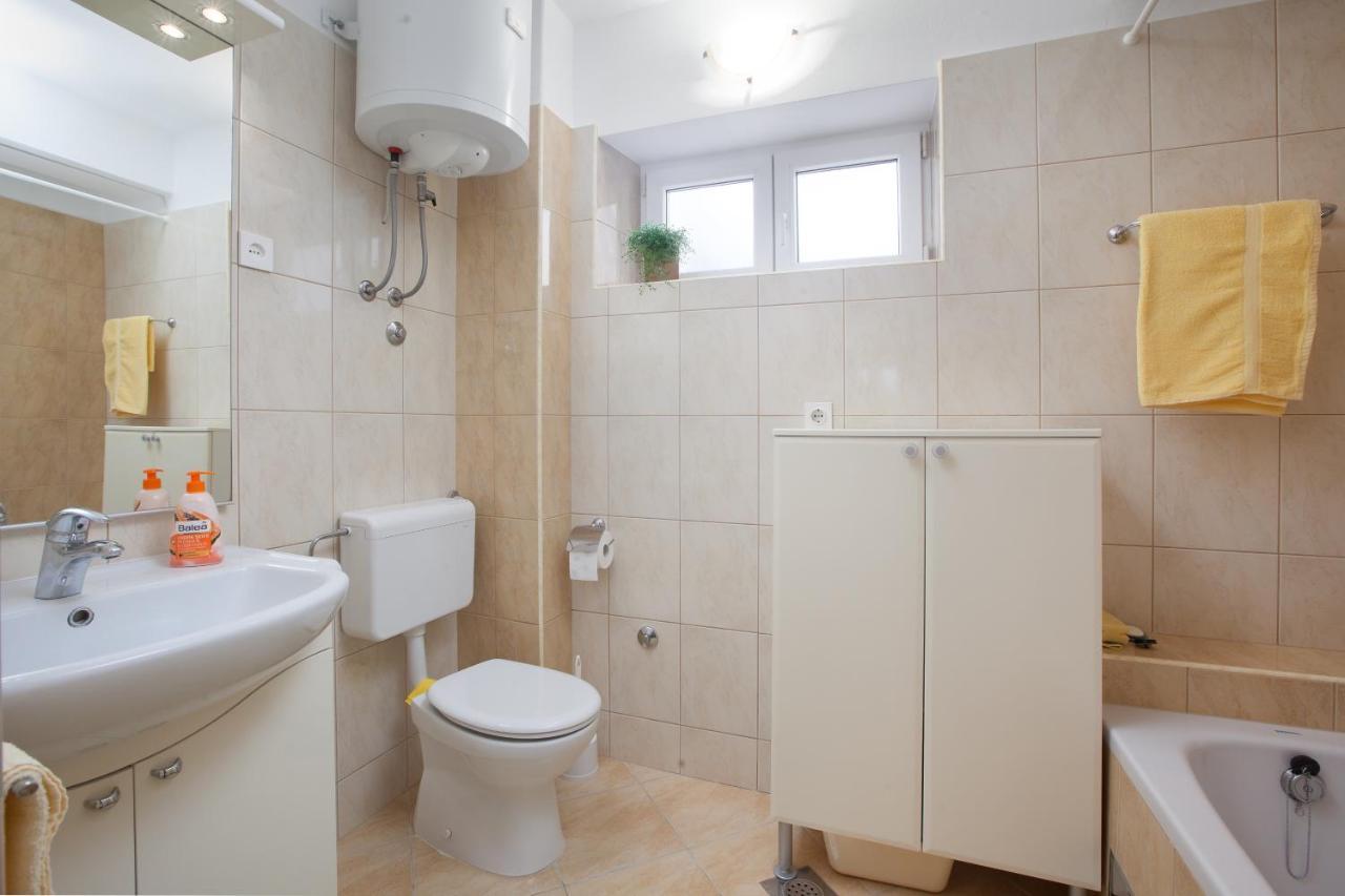Apartman Vite 포드고라 외부 사진